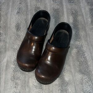 Sanita brown clogs. Size 38. Good shape!!